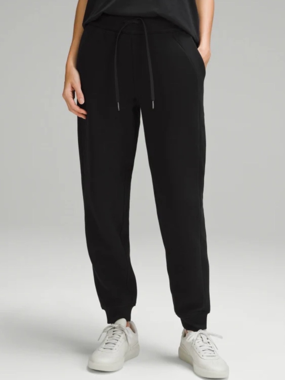 Lululemon black Scuba jogger